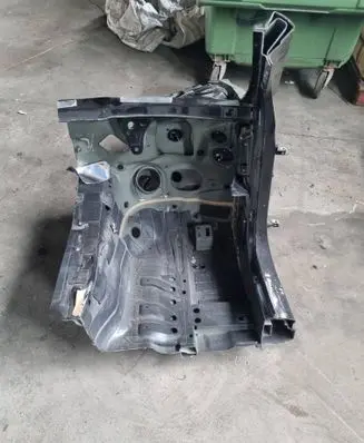 Mercedes-Benz C W205 Front quarter panel