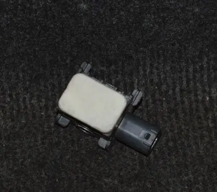 Mercedes-Benz ML W164 Airbag deployment crash/impact sensor 0038202926