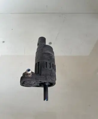 Skoda Superb B6 (3T) Windscreen/windshield washer pump 1K6955651 635030207