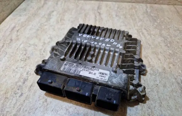 Volvo V50 Engine control unit/module 30743623AA