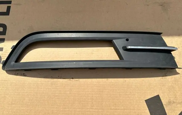 Volkswagen PASSAT B8 Front fog light trim/grill 3G0854662