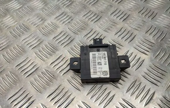 Volkswagen PASSAT B6 Other control units/modules 1K0907719