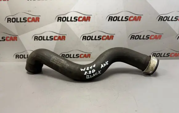 Mercedes-Benz E W211 Engine coolant pipe/hose A2115018582