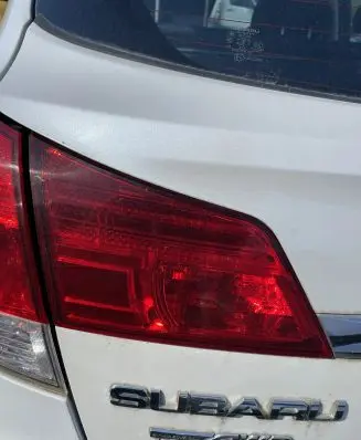 Subaru Legacy Tailgate rear/tail lights 23620073