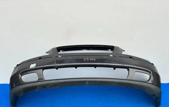 Volvo V70 Front bumper 09484238