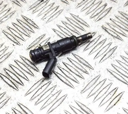 Mercedes-Benz E A207 Fuel injector A2720780249