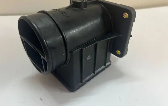 Mitsubishi Carisma Mass air flow meter E5T05271