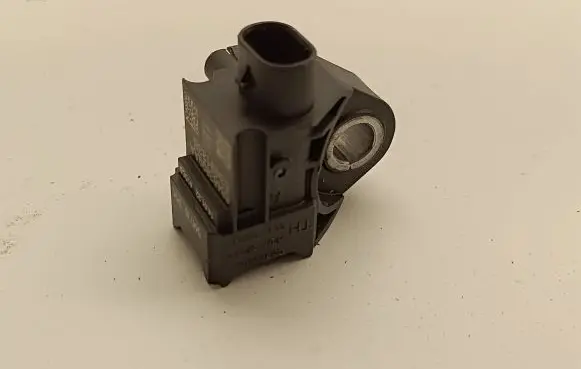 Chrysler Pacifica Airbag deployment crash/impact sensor 68483899AA