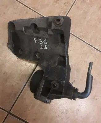 BMW 3 E36 A/C compressor mount bracket 64557786194