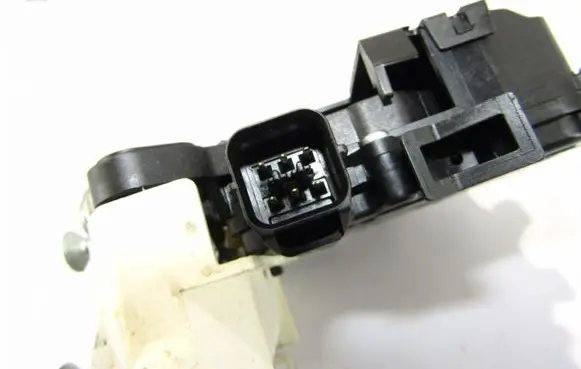 Peugeot 4007 Front door lock