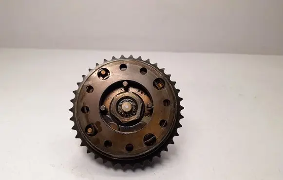 BMW X1 E84 Camshaft pulley/ VANOS 7583819 11367583819