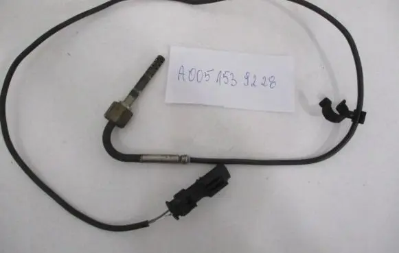 Mercedes-Benz B W245 Exhaust gas temperature sensor A0051539228