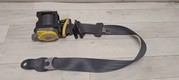 KIA Cerato Front seatbelt 888202F200 1HJH770285
