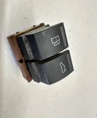Volkswagen PASSAT B6 Fuel tank opening switch 3C0959903B 044701S