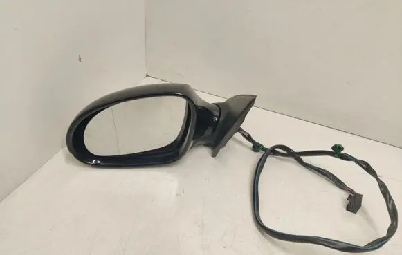 Volkswagen PASSAT B6 Front door electric wing mirror 3C0857933