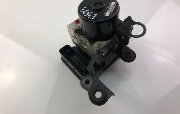 Volvo V60 ABS Pump 31329137
