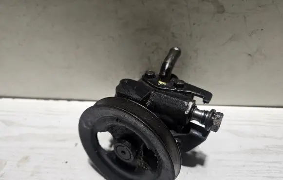 Mitsubishi Pajero Power steering pump 06188