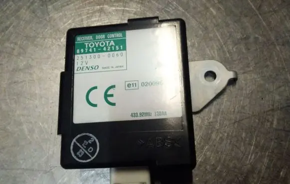 Toyota RAV 4 (XA20) Door central lock control unit/module 8974142151 2513000060