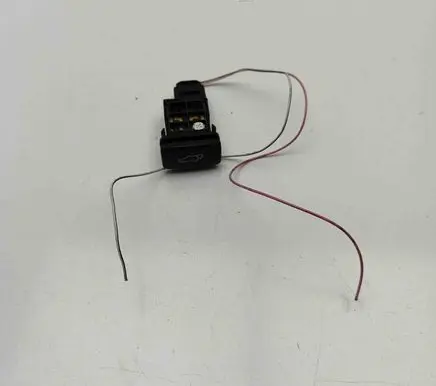 Lexus RX 450H Tailgate/boot open switch button 8493058010