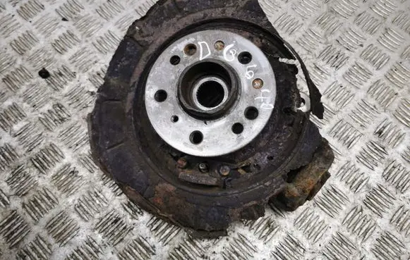 Mercedes-Benz ML W164 Rear wheel hub