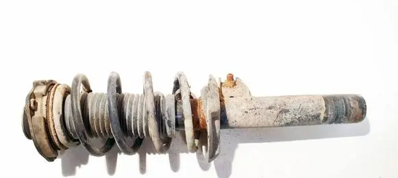 Volkswagen PASSAT B6 Front shock absorber/damper