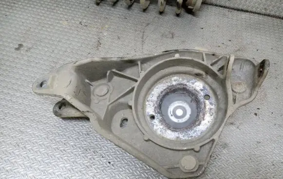Audi A8 S8 D2 4D Coil spring mount 4D0412392C