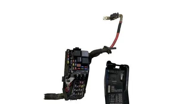 Volvo XC60 Fuse box set 6G9T14A067CA 6G9T14A076MB 6G9T14A076L