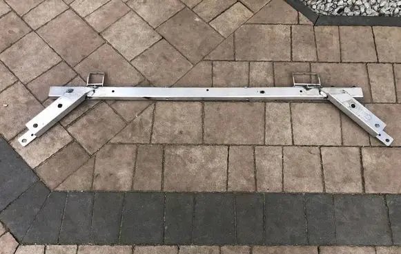 Volvo V60 Radiator support slam panel bracket 32244775 20832008