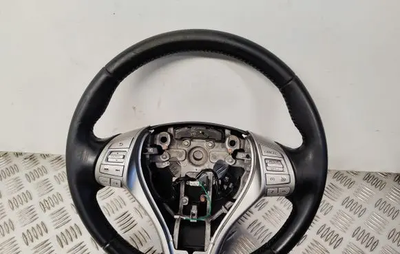 Nissan Qashqai Steering wheel 484304EL1A