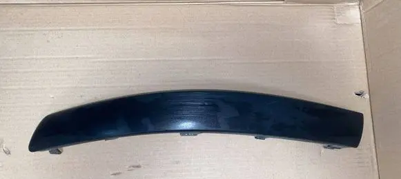 Volkswagen PASSAT B5 Front bumper splitter molding 3B0807717D