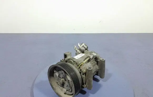 Renault Modus Air conditioning (A/C) compressor (pump) 8200357173