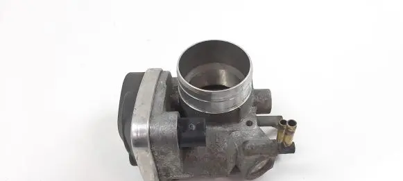 Volkswagen Golf IV Throttle valve 06A133062N M4028