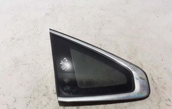Volvo S90, V90 Rear side window 31689018