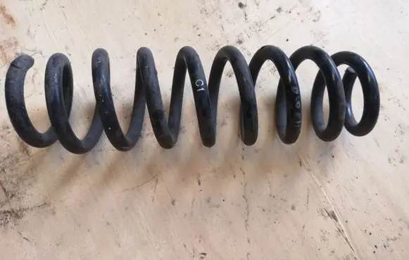 BMW 1 E82 E88 Rear coil spring