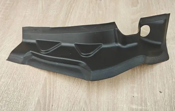 BMW X5 G05 Rear/tail light trim molding 9491404