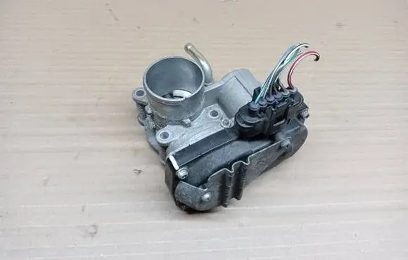 Mitsubishi Space Star Throttle body valve 