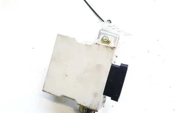 Toyota Avensis T250 Window wiper relay 8594005020 85940-05020