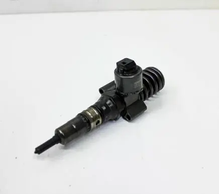 Audi A3 S3 8P Fuel injector 03G130073G