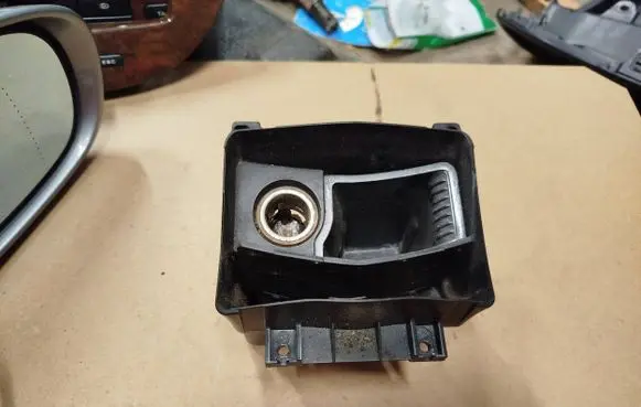 Peugeot 607 Car ashtray 9629447977