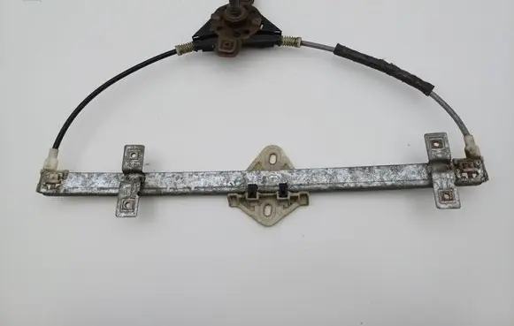 Seat Toledo I (1L) Rear door manual window regulator 
