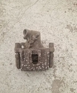 Ford Grand C-MAX Rear brake caliper