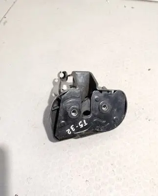Volkswagen Transporter - Caravelle T5 Sliding door lock 7H0843604 2K0843604