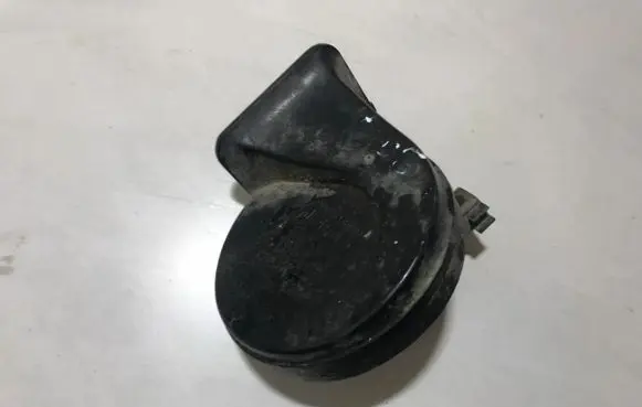 Ford Focus Horn signal e335717