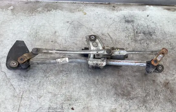 Opel Astra H Front wiper linkage and motor 13111211 3397020632
