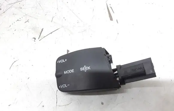 Ford Focus Multifunctional control switch/knob 3M5T14K147