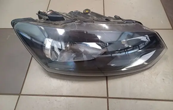 Volkswagen Polo V 6R Headlight/headlamp