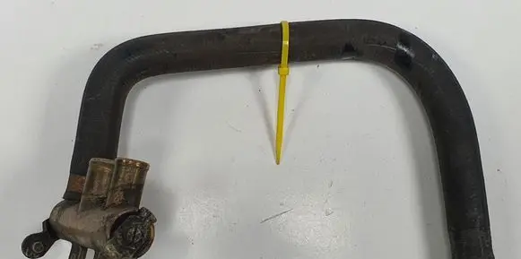 Mercedes-Benz COMPAKT W115 Coolant heater control valve 