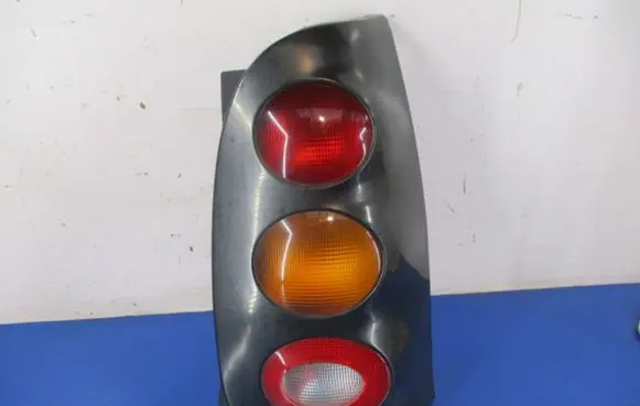Smart ForTwo I Rear/tail lights 253042R