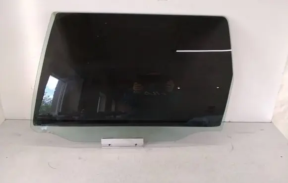 Volvo V70 Rear door window glass DOT57M20AS2 43R001105