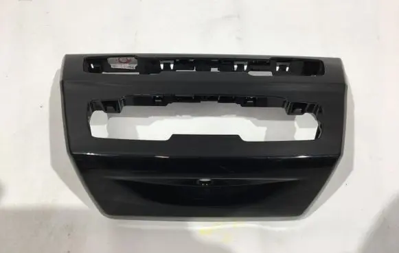 BMW X1 F48 F49 Dashboard center trim panel 9305907